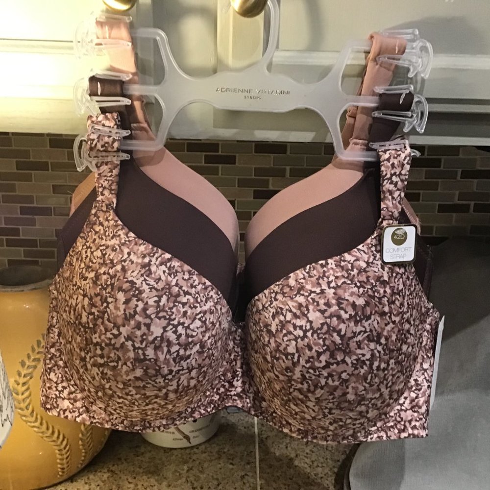 NWT Adrienne Vittadini Studio Women's Comfort Strap Bra (3) Size 42D